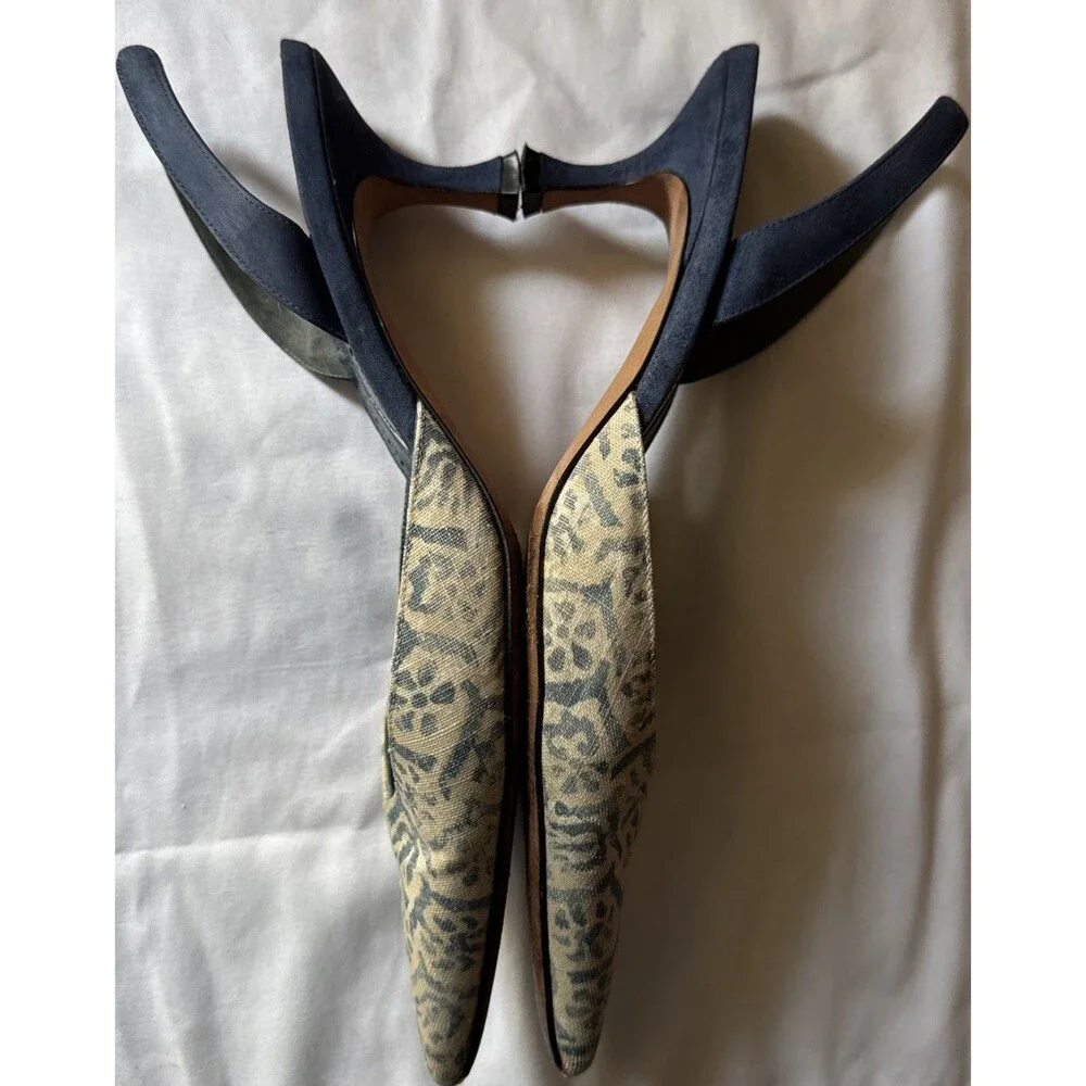 Manolo Blahnik Woven Canvas/ Suede Pointed Toe Slingback Pumps Kitten Heels Flaw